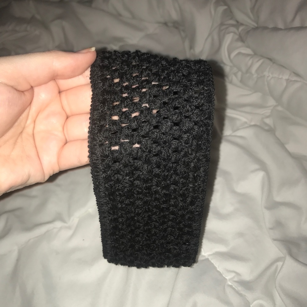 NWOT Black headband - Picture 3 of 5